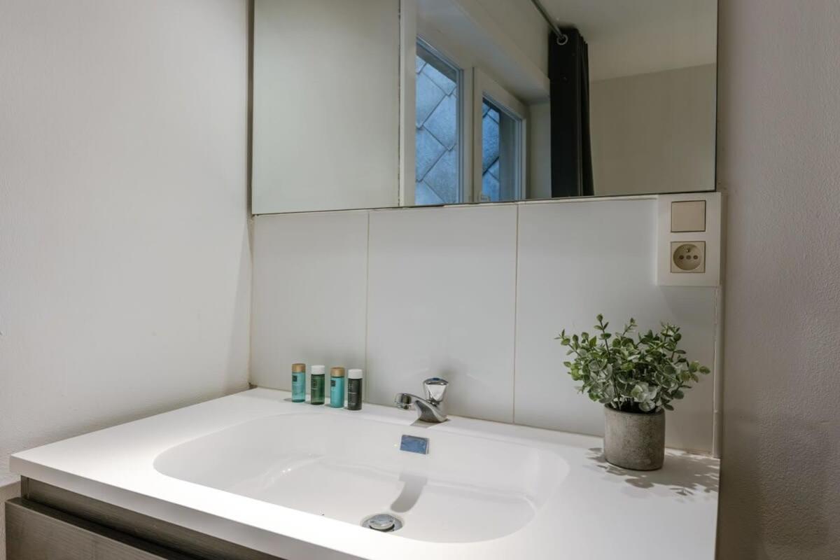 Huswell - Enjoyable Apartment With Sea View De Haan Kültér fotó
